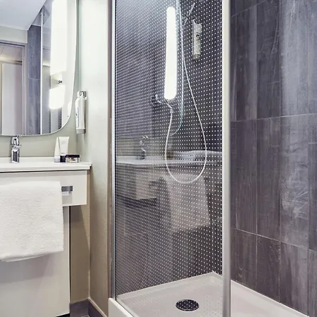 Ibis Toulon Hotel 3*