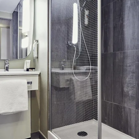 Ibis Toulon Hotel 3*