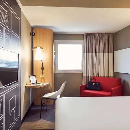 Hotel Ibis Toulon 3*